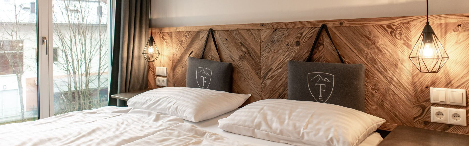 Schlafzimmer 24 by AvenidA