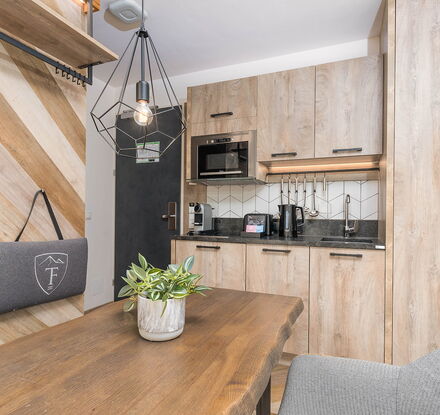 24 by AvenidA | Studio 24 by AvenidA | Studio