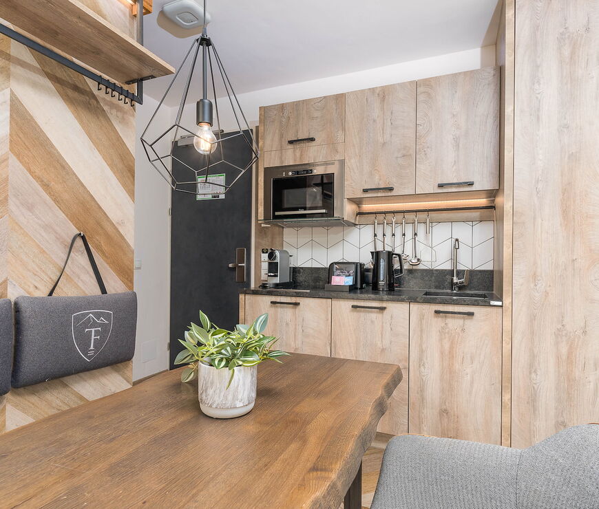 24 by AvenidA | Studio